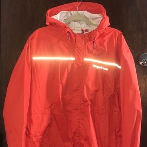 Vineyard vines Mens rain jacket